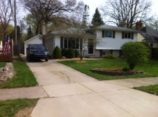 42522 Lakeland Ct, Plymouth, MI 48170