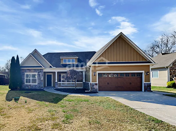 572 Laurel Ln, Murfreesboro, TN 37127
