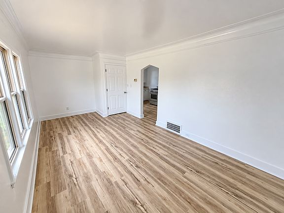 5th image of 3916 High St APT 2