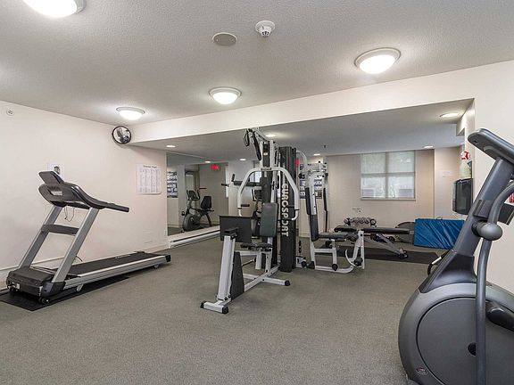 3rd image of 10523 University Dr #1301