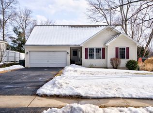 15 Coleman Rd, Wethersfield, CT 06109