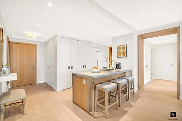 Rented by R New York