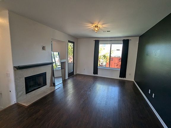 2nd image of 4684 Nebo Dr