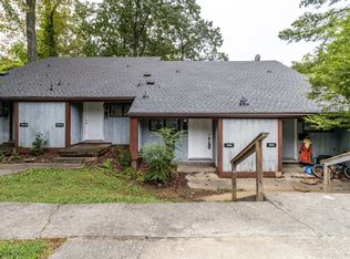 102 Walnut Ln, Oak Ridge, TN 37830