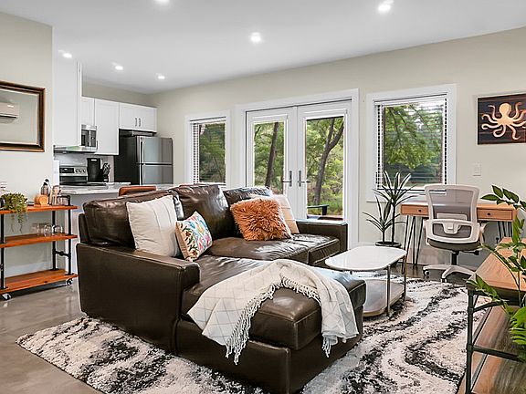 3rd image of 665 Daniel Whaley Rd #B