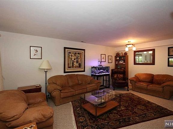 4th image of 1412 Westgate Dr #8113