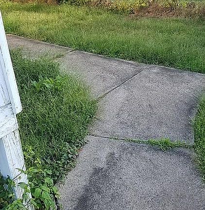 5th image of 720 E 1st Ave