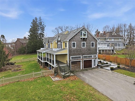 3rd image of 2269 E Main Rd