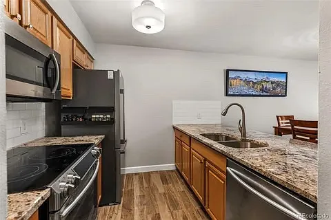 Building Photo - 1001 Grandview Dr #B-16