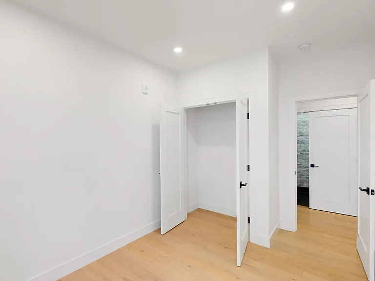 19-21 Buttonwood St #19-1 — Photo 5