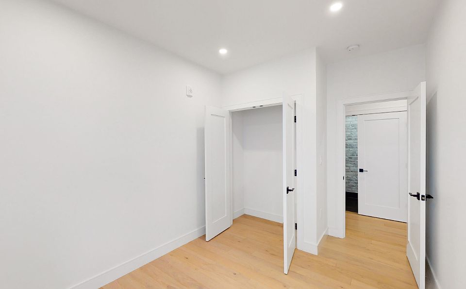 1st image of 19 Buttonwood St #1