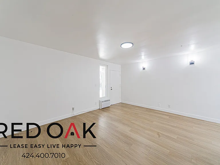 252 W Elm Ave #F — Photo 11