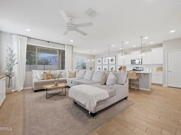 905 S Canal Dr Unit 13, Chandler, AZ 85225