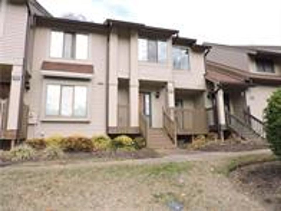 1st image of 208 Misty Point Ln