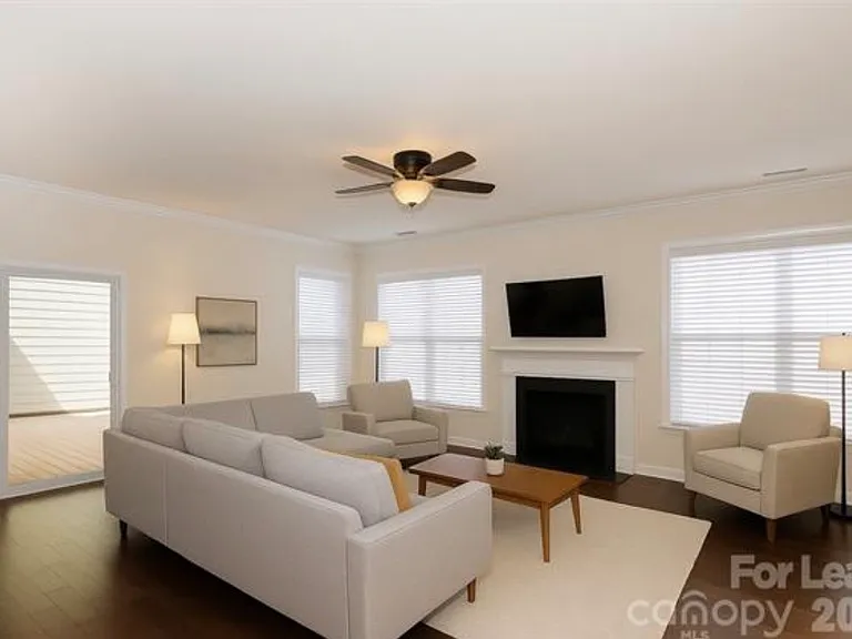 18517 Boulder Rock Loop — Photo 4