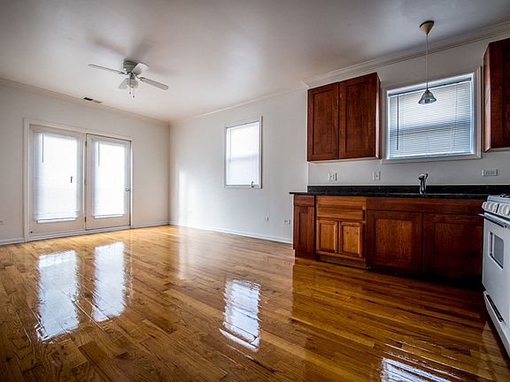 4th image of 3038 W Flournoy St #1