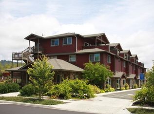 5226 Country Club Dr, Rohnert Park, CA 94928