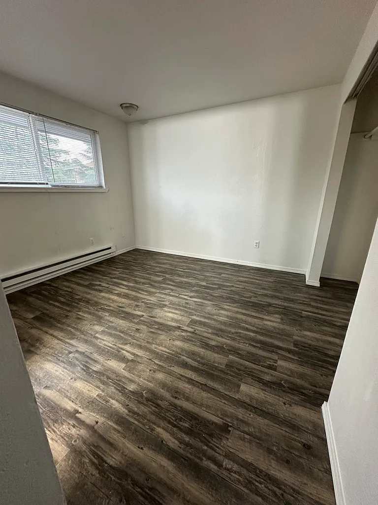 4801 109th St SW — Photo 2