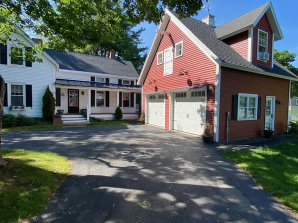 81 Depot Rd, Falmouth, ME 04105