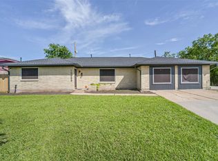 10999 Fairland Dr, Houston, TX 77051