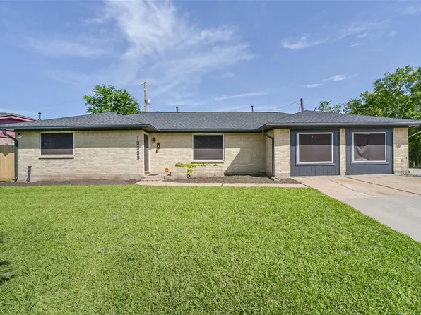 10999 Fairland Dr, Houston, TX 77051