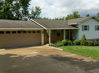 3704 Debbie Ln, Evansville, IN 47711