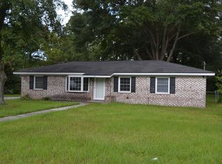 26 Dogwood St, Hinesville, GA 31313