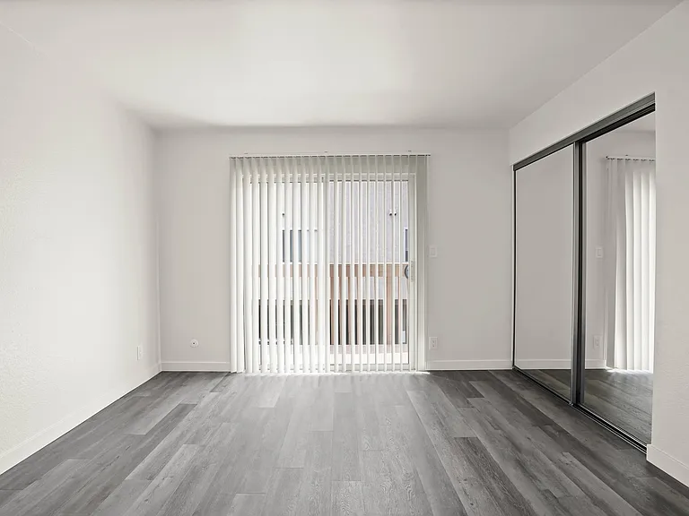 Lincoln Terrace — Photo 19