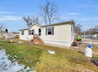 21932 Letour St, Romulus, MI 48174