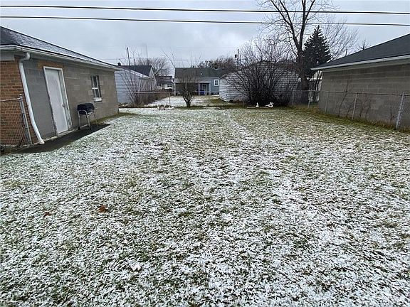 5th image of 4122 Shadywood Ln