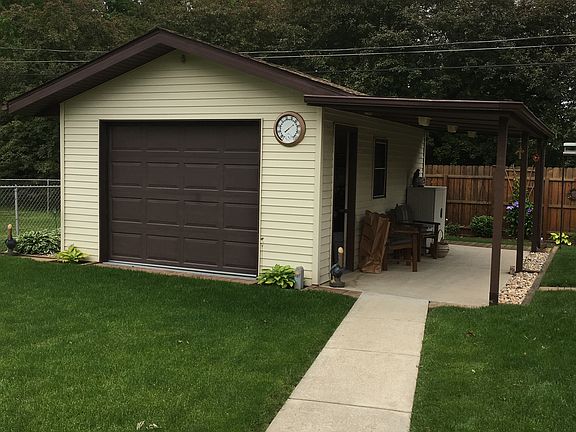 2nd image of 438 W Drummond Dr