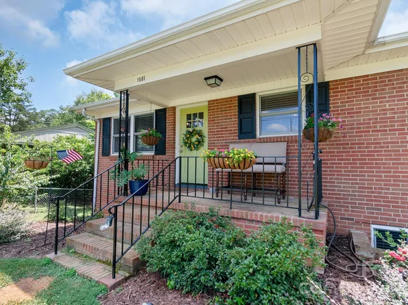 1501 Old Hickory Grove Rd, Mount Holly, NC 28120