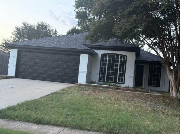 317 Plantation Oak Ave