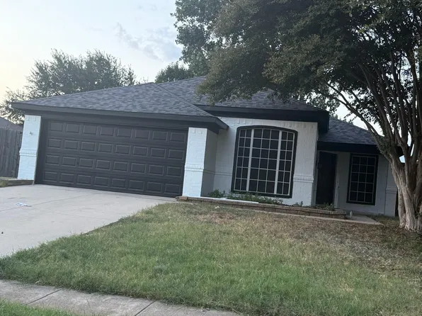 317 Plantation Oak Ave, Lake Dallas, TX 75065