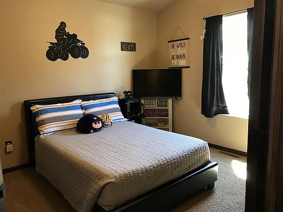 Spacious second bedroom