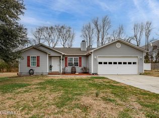 116 Pear Tree Ln, Richlands, NC 28574