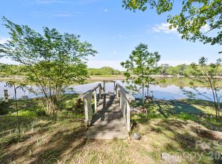 405 Carroll Cv, Clover, SC 29710