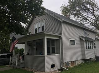 1231 S 13th St, Manitowoc, WI 54220