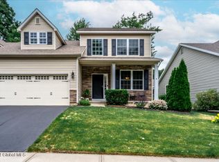 20 Forestbrook Dr, Ballston Lake, NY 12019