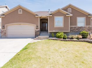 7716 N Meadow Creek Rd, Eagle Mountain, UT 84005