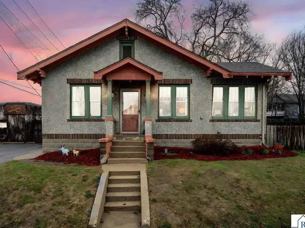 114 E Elm St, Mankato, MN 56001