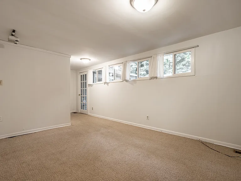 4658 Hinesley Ave — Photo 16
