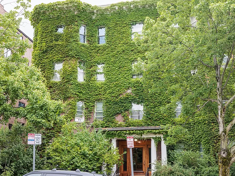 315 Harvard St #8 — Photo 1