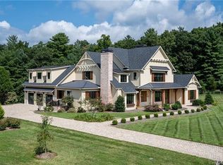 25 Sheep Pasture Ln, Fletcher, NC 28732