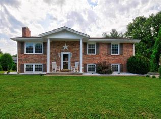 66 Heather Ln, Staunton, VA 24401