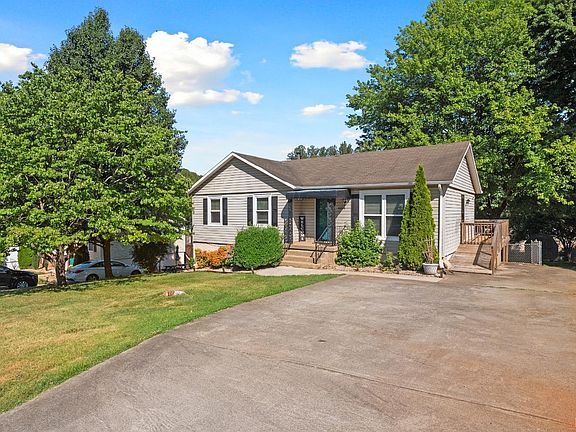 3rd image of 6224 Newport Dr