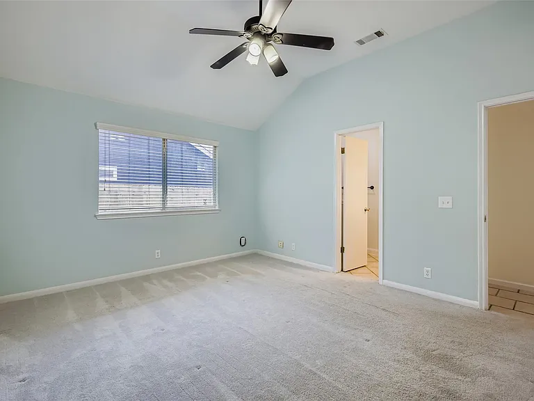 903 Jasmine Trl — Photo 11