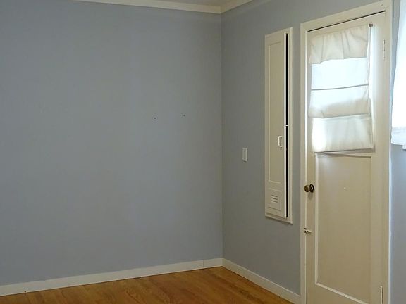 4th image of 1409 Masonic Ave #3