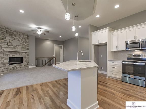 4th image of 19908 Sherwood Cir