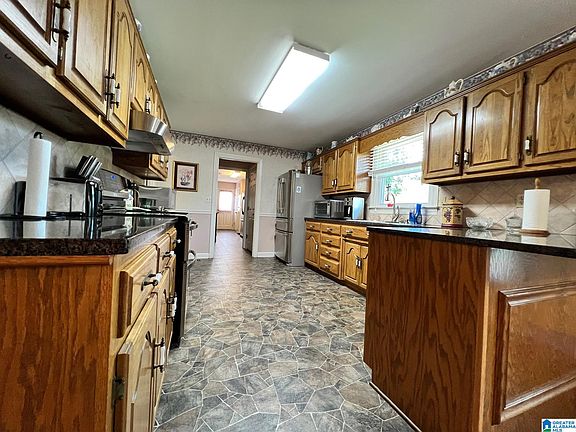 4th image of 5810 Country Meadow Dr